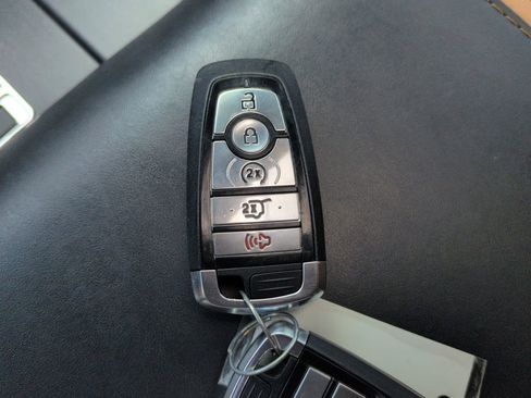 Used 2024 Ford Expedition Max Platinum AWD/4WD image 29