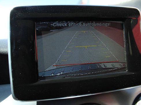 Used 2015 Mercedes-Benz GLA 250 image 16