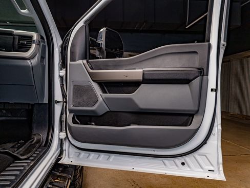 Used 2023 Ford F350 XLT w/ Snow Plow Prep Package image 19