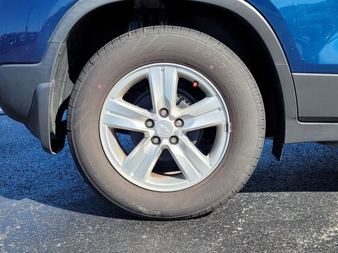 Used 2019 Chevrolet Trax LT w/ LPO, Protection Package FWD image 10