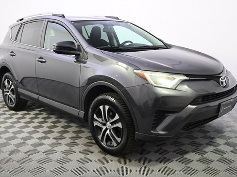 Used 2016 Toyota RAV4 LE image 4