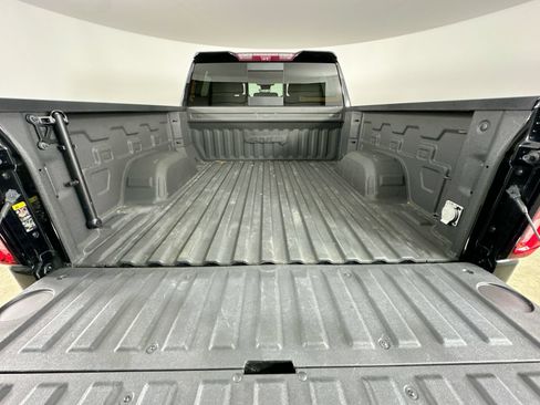 Used 2023 GMC Sierra 1500 AT4 w/ AT4 Premium Package AWD/4WD image 36