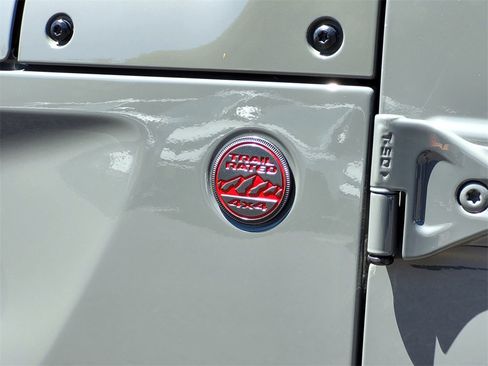 Used 2021 Jeep Gladiator Rubicon w/ Dual Top Group image 10