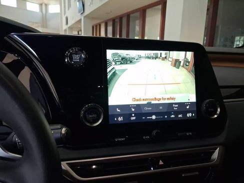 Used 2025 Lexus RX 350 FWD w/ Technology Package image 21