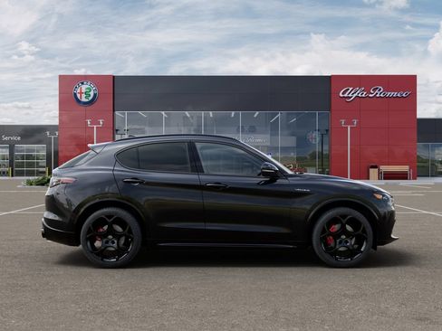 New 2025 Alfa Romeo Stelvio Sprint w/ Veloce Package AWD/4WD image 22