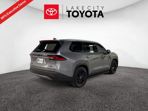 New 2026 Toyota Grand Highlander Limited image 7