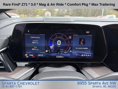 Used 2025 Chevrolet Tahoe Z71 w/ Z71 Off-Road Package AWD/4WD image 33