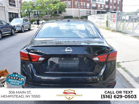 Used 2025 Nissan Altima 2.5 SV FWD image 7