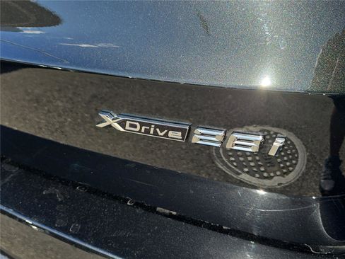 Used 2025 BMW X1 xDrive28i image 5