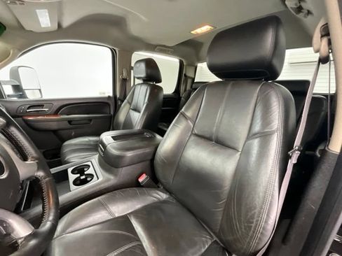Used 2014 GMC Sierra 3500 SLT AWD/4WD image 9