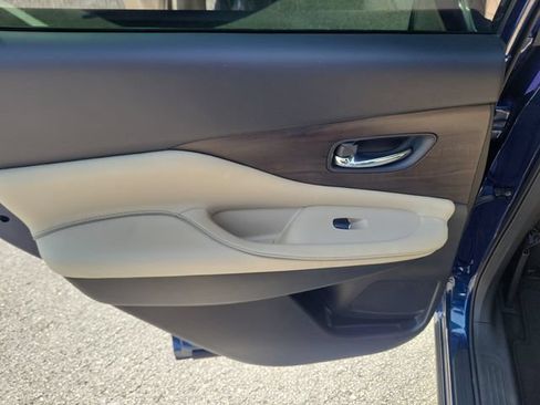 Used 2020 Nissan Murano Platinum FWD image 11