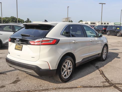 Used 2024 Ford Edge SEL AWD/4WD image 4