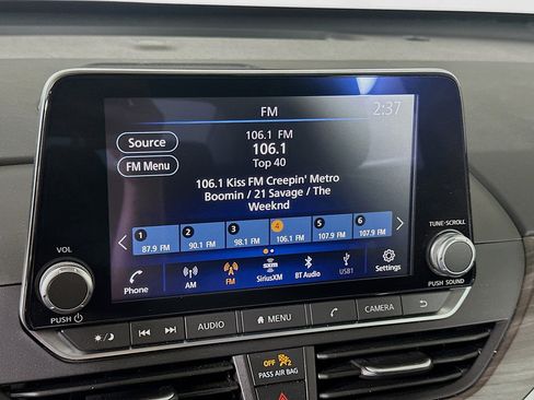 Used 2024 Nissan Altima 2.5 SV FWD image 21
