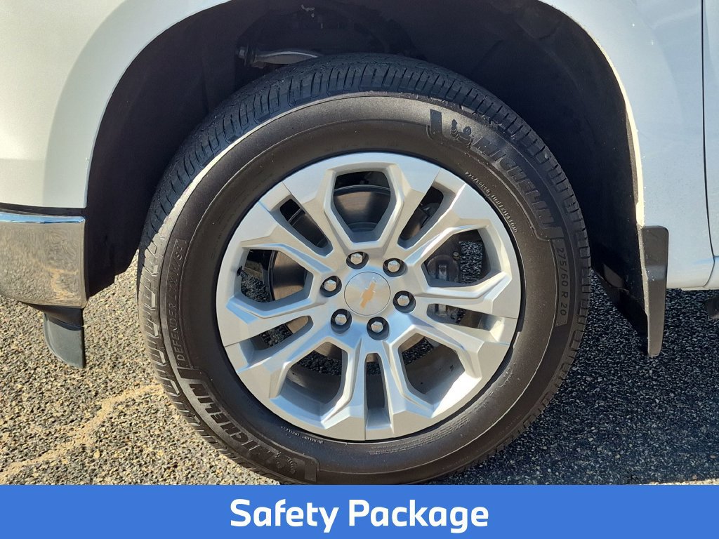 Used 2025 Chevrolet Silverado 1500 LTZ AWD/4WD image 12
