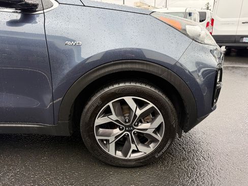 Used 2020 Kia Sportage EX image 12