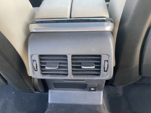 Used 2020 Land Rover Range Rover Velar R-Dynamic S image 17