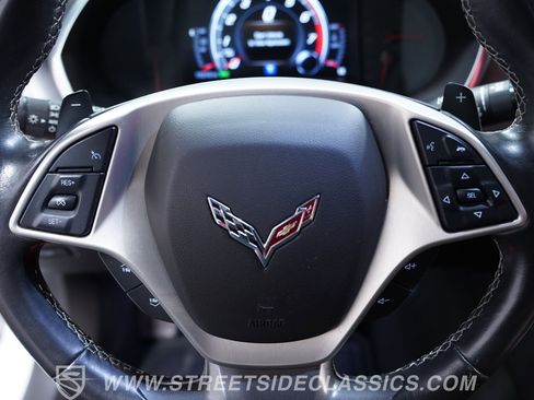 Used 2018 Chevrolet Corvette Stingray Convertible w/ 1LT RWD image 32