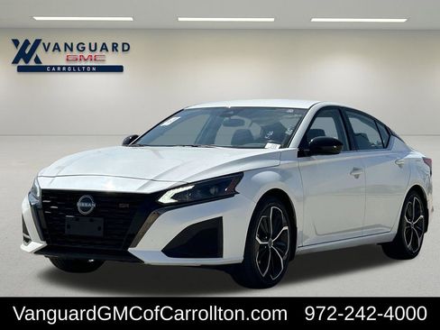 Used 2024 Nissan Altima 2.5 SR FWD image 5