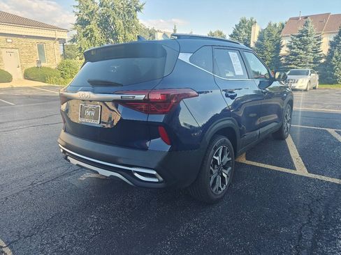 Used 2023 Kia Seltos EX AWD/4WD image 5