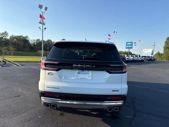 New 2027 GMC Acadia Denali FWD image 4