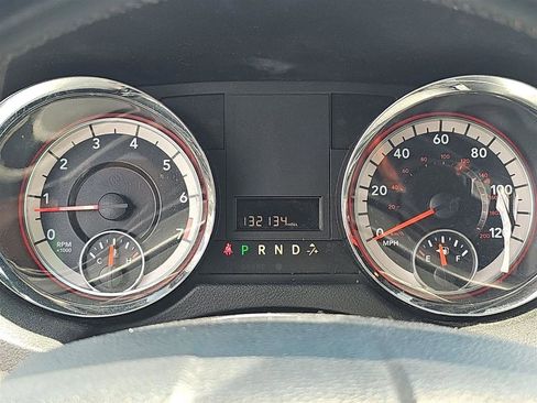 Used 2017 Dodge Grand Caravan SXT FWD image 18
