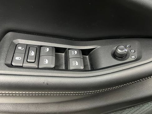 Used 2024 Jeep Grand Cherokee Altitude RWD image 15