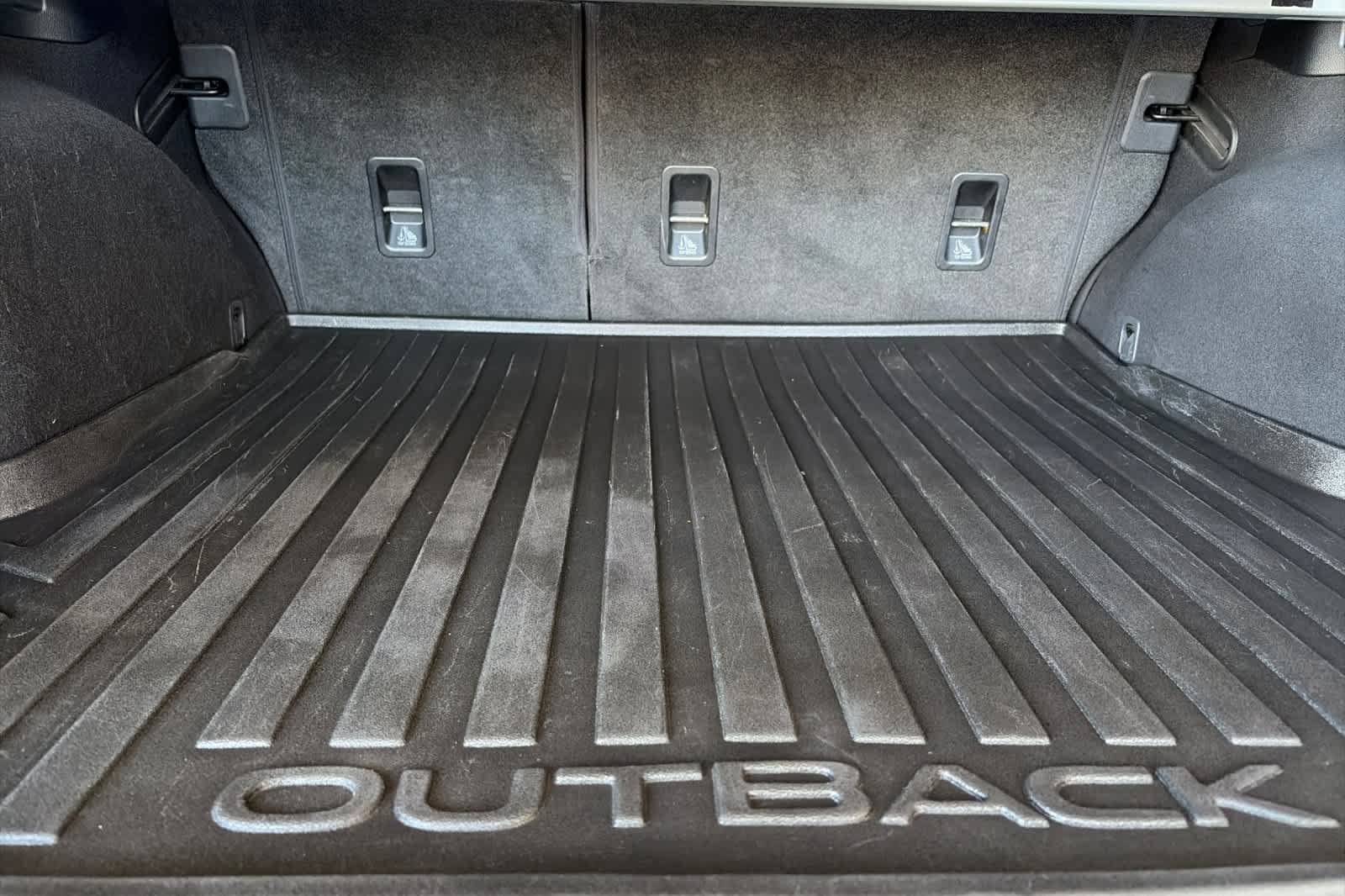 Used 2019 Subaru Outback 2.5i Premium AWD/4WD image 15