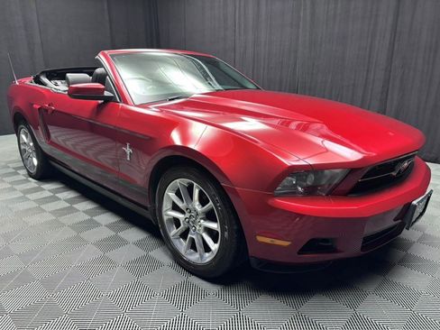 Used 2010 Ford Mustang Premium RWD image 13