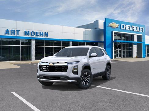 New 2027 Chevrolet Equinox LT w/ Convenience Package II FWD image 8
