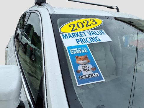 Used 2023 Volvo XC90 B6 Plus w/ Protection Package Premier AWD/4WD image 9