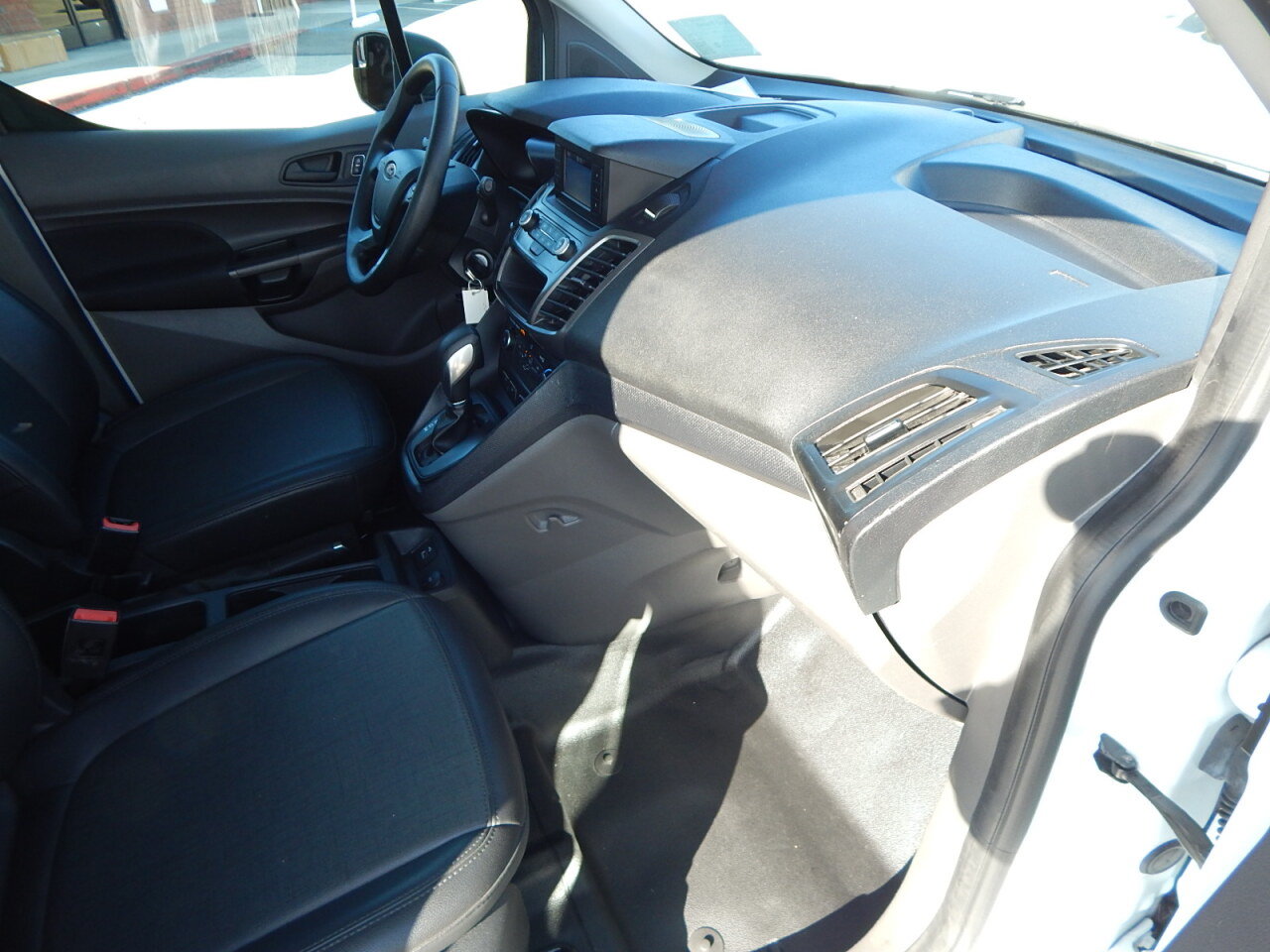 Used 2022 Ford Transit Connect XL FWD image 18