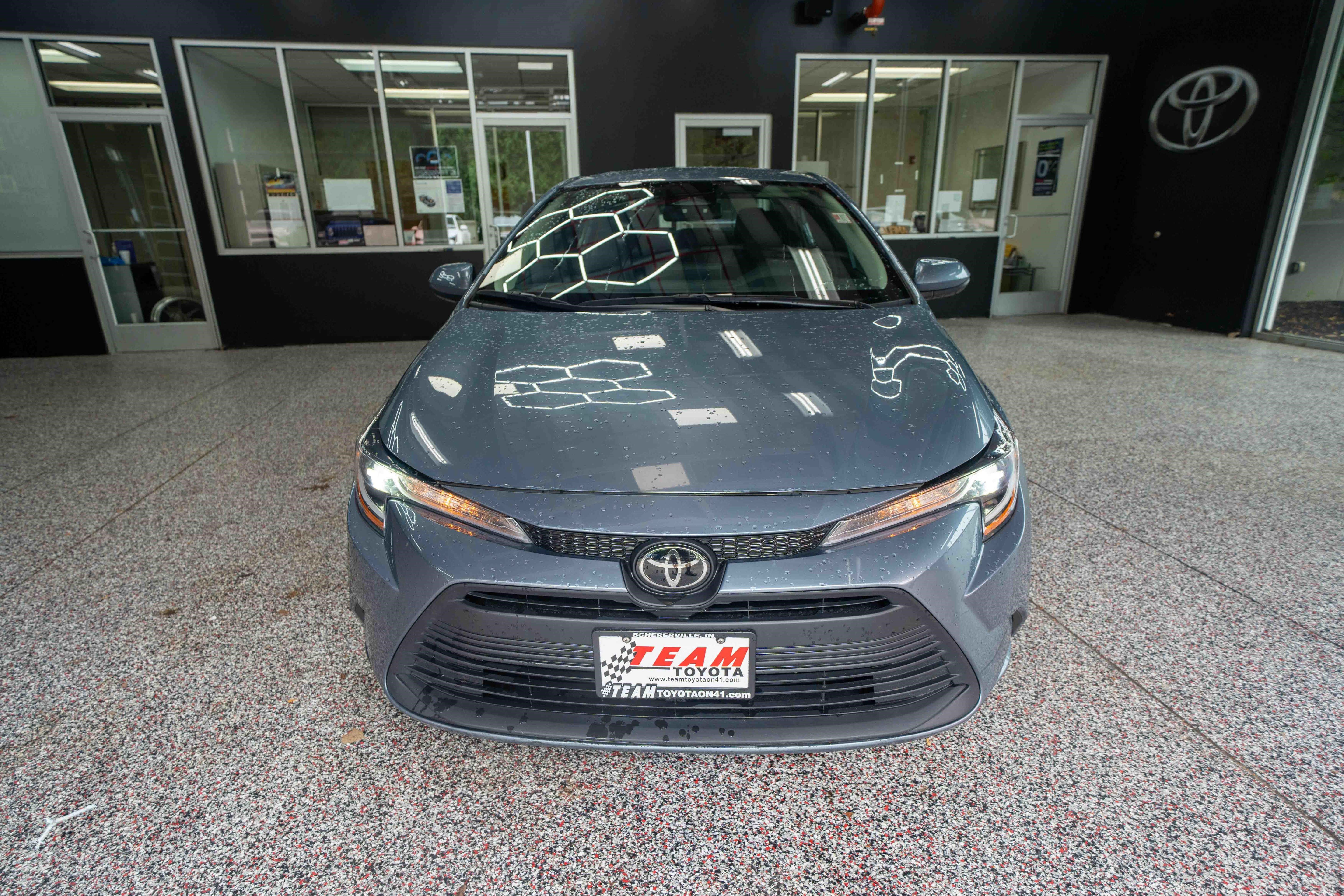 Used 2024 Toyota Corolla LE FWD image 6