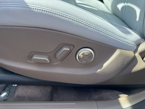 New 2026 Genesis Electrified GV70 image 18