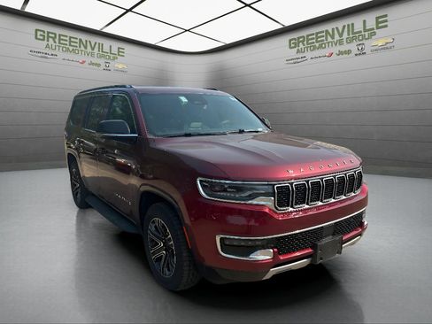 Used 2024 Jeep Wagoneer Series II w/ Flexible Seating Group AWD/4WD image 3