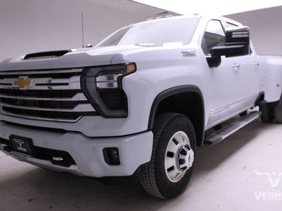 New 2026 Chevrolet Silverado 3500 High Country w/ Technology Package