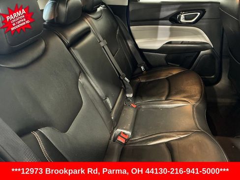 Used 2022 Jeep Compass Limited AWD/4WD image 18
