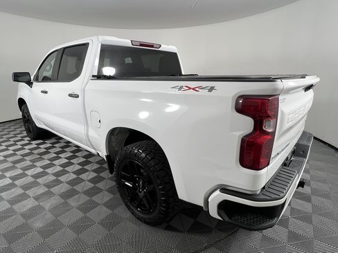 Used 2023 Chevrolet Silverado 1500 Custom AWD/4WD image 10