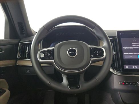 Certified 2026 Volvo XC90 B6 Plus AWD/4WD image 14