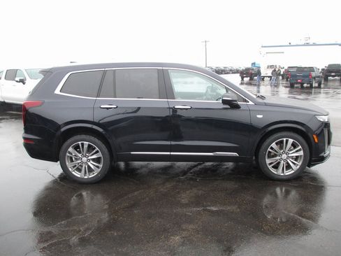 Used 2021 Cadillac XT6 Premium Luxury image 6
