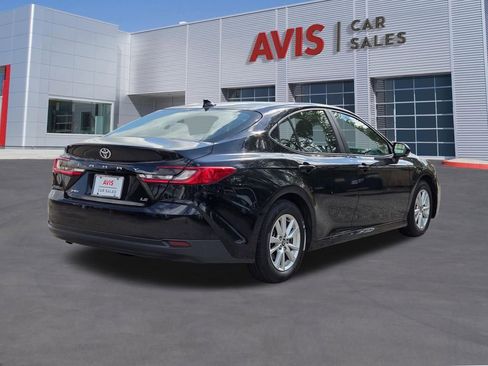 Used 2025 Toyota Camry LE FWD image 6