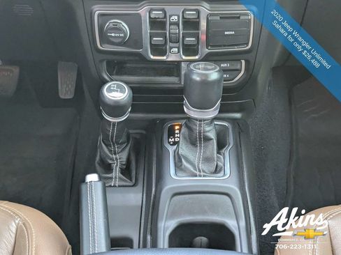 Used 2020 Jeep Wrangler Unlimited Sahara AWD/4WD image 19