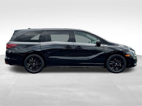 Used 2023 Honda Odyssey Sport image 8