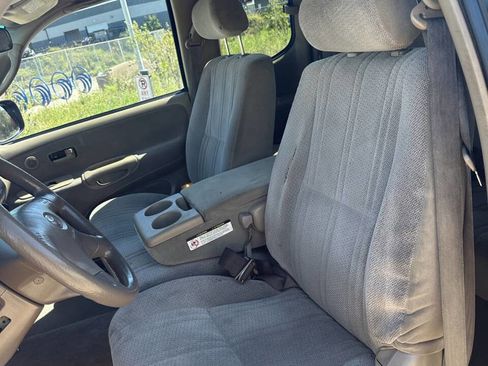 Used 2001 Toyota Tundra SR5 image 9