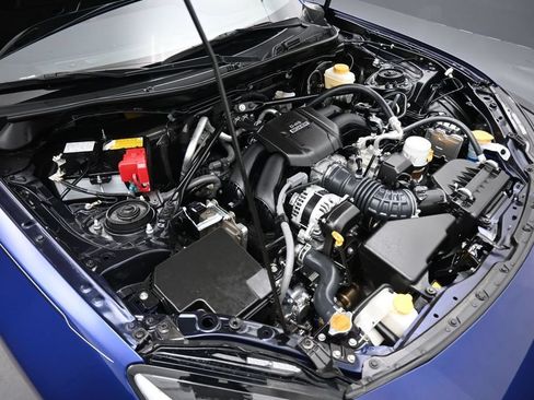 Used 2025 Toyota GR86 Premium RWD image 38