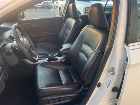 Certified 2017 Honda Accord Sport Special Edition image 16