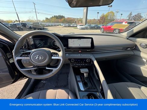 Used 2023 Hyundai Elantra SEL w/ Convenience Package FWD image 14