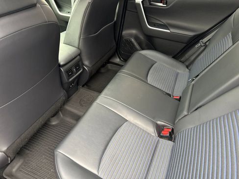 Used 2020 Toyota RAV4 XSE image 12