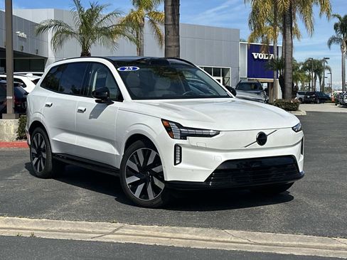 Certified 2025 Volvo EX90 Ultra image 1