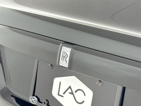 Used 2019 Rolls-Royce Wraith image 35
