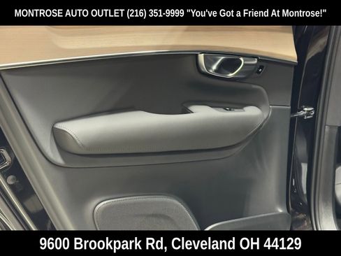 New 2026 Volvo XC90 B6 Plus w/ Protection Package Premier AWD/4WD image 32